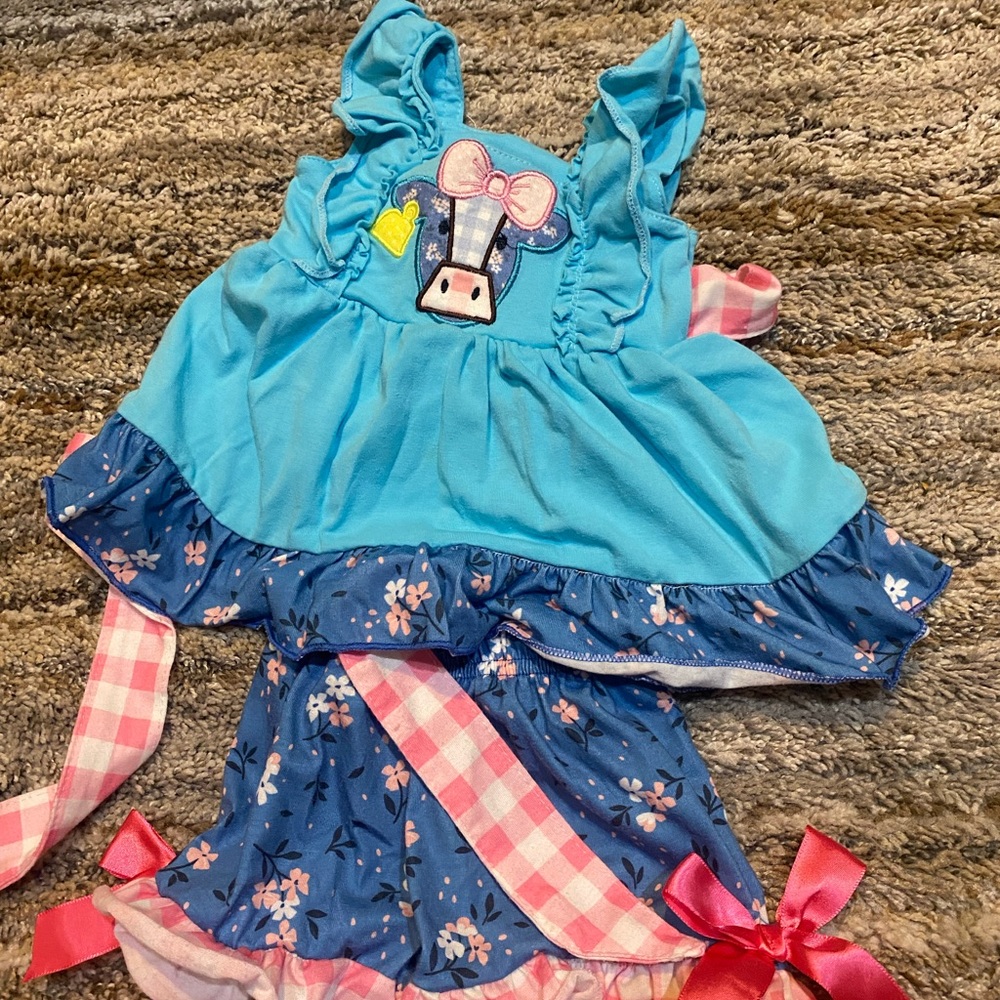 Baby girl cow outfit